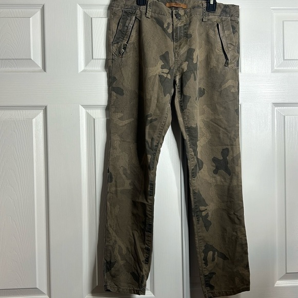 Joes Jeans Camo Pants 25 straight Leg - Picture 1 of 5